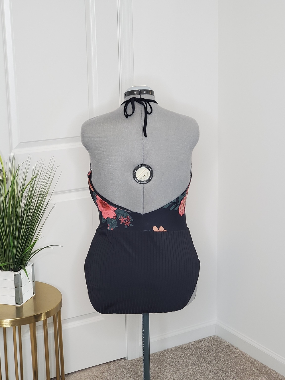 Time and Tru Women's Swimsuit, Floral (Size XL) - Picture 3 of 7